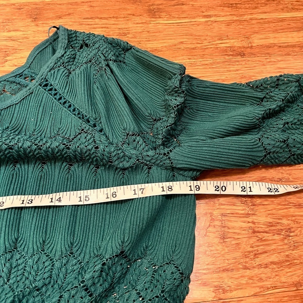 Free People Fire Island Open Knit top. Green, 3/4 sleeve, waist tie, lace. Large - Picture 7 of 15